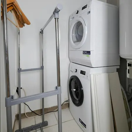 4 Pieces 65m Centre - Parking - 6 Pers Apartament